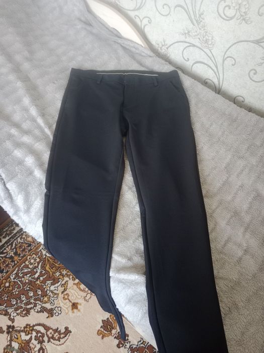 Продам Школьные брюки