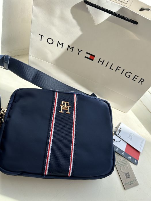 Продам сумочку Tommy Hilfiger