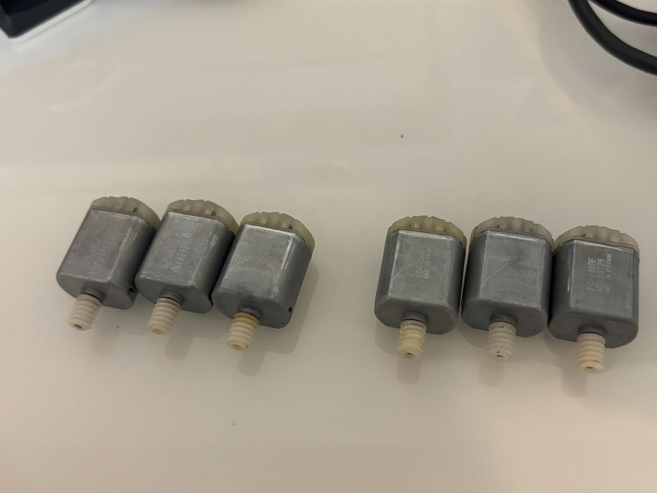 Мототорче FC-140RF за странични огледала БМВ Х5 Х6 Е70 Е71