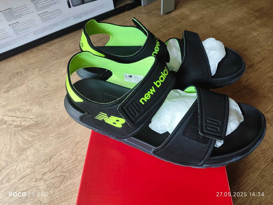 Юношески сандали New Balance, eur 40