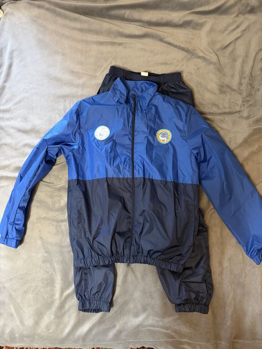 Спортивный костюм