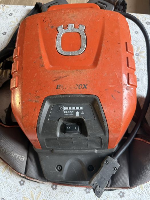 Професионална батерия раница Husqvarna BLi950X (36V / 31.1Ah)