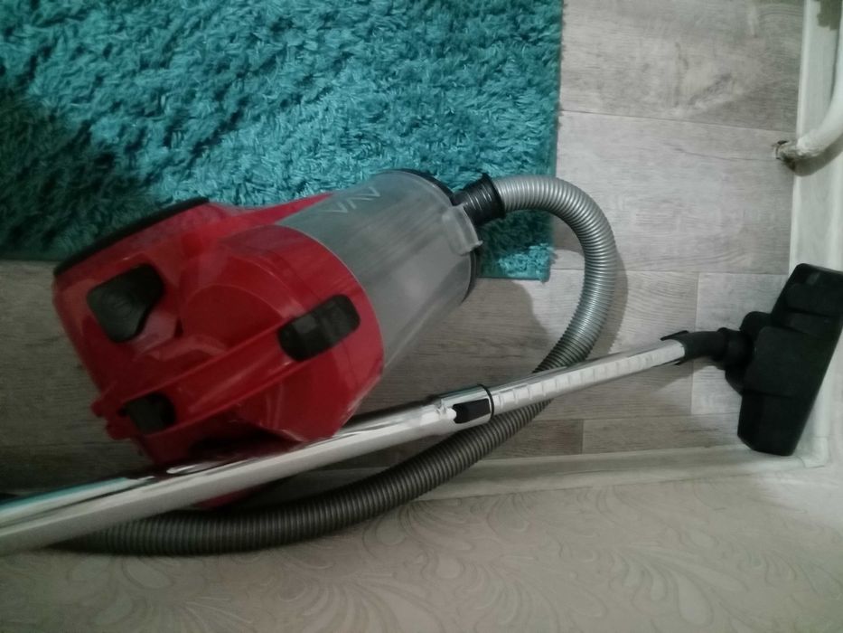 Сродам продам пылесос