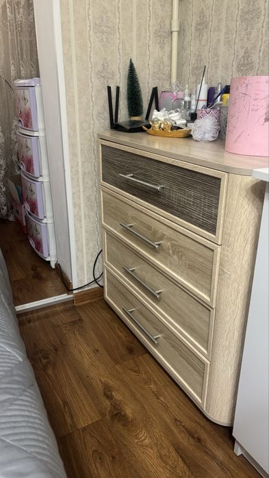 Шифоньер с комодом