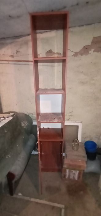 Продается шкаф пенал.