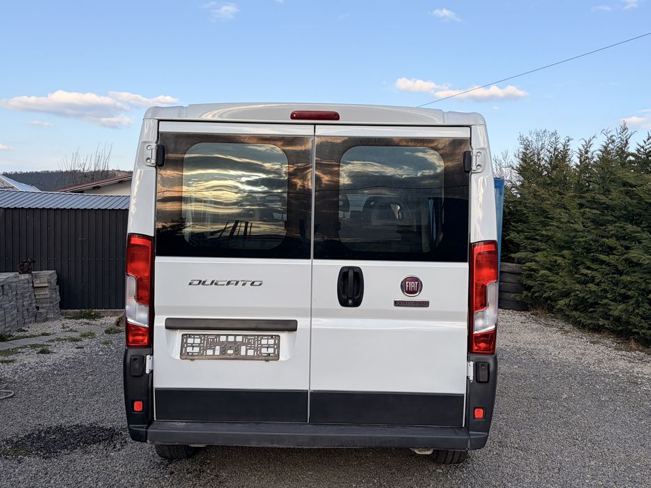 Vand Fiat Ducato 8+1locuri accept unele variante
