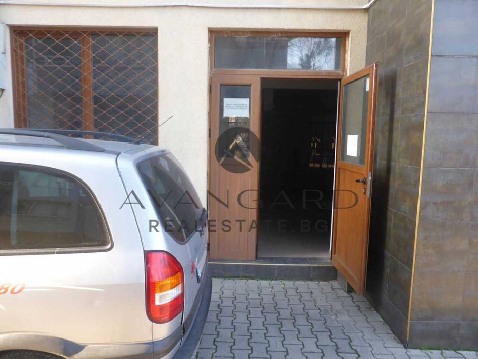 Продава се Магазин в Пловдив, Център - 175 кв.м за 1600 €/кв.м - Снимка #9