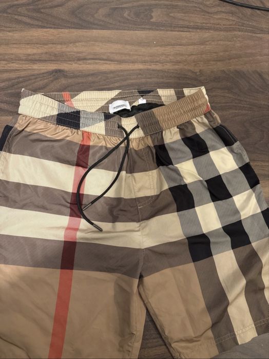 shorts burberry vara