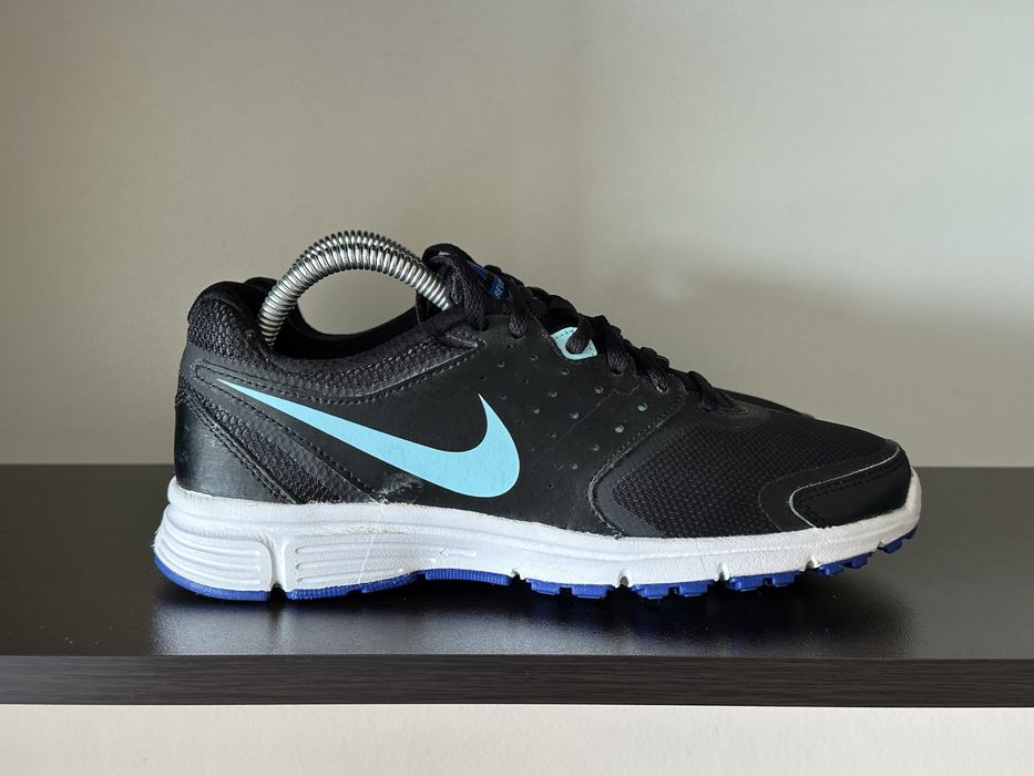 Nike Revolution 39номер 25см Стелка Като Нови