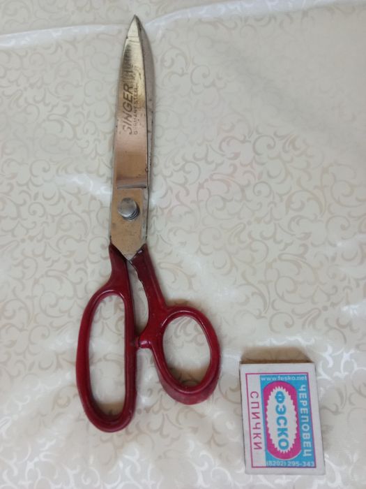 Тиски , кук синяя лампа , уровень , замок , пломбиратор , ножницы СССР