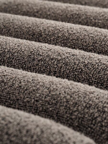 Табуретка в модерен стил