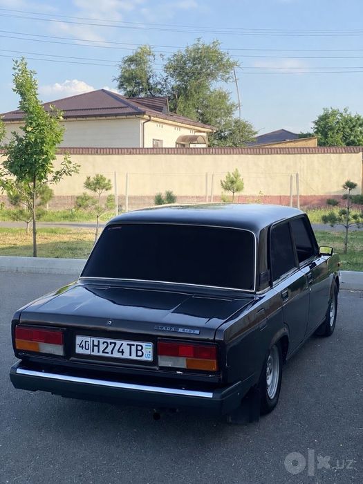Vaz 2107 sotiladi.faqat naqdga bekorchilar bezovta qilmanglar