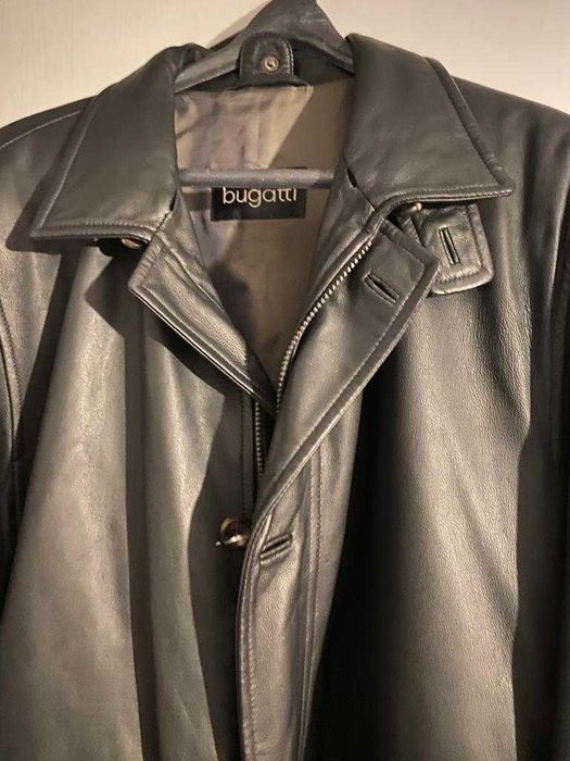 Haina barbateasca marca BUGATTI, din piele naturala, marime XXL