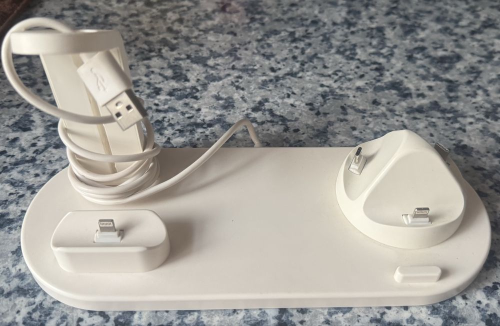 Док-станция для 4-х устройств