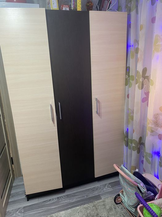 Продам шифонер в отличном состоянии