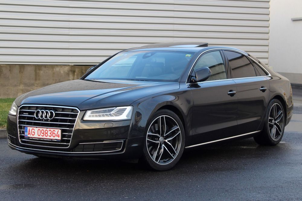 Audi A8 Audi A8 Accept Schimburi +/-