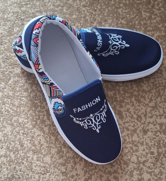 Продам слипоны унисекс