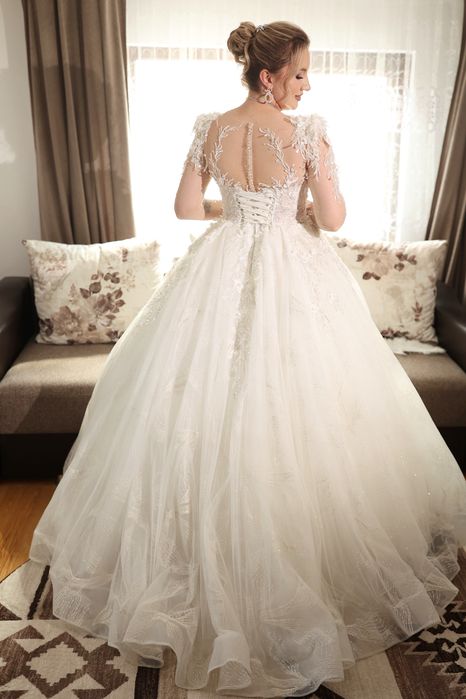 Vand rochie de mireasa