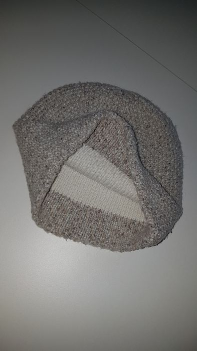 Продам шапку в отличном состоянии