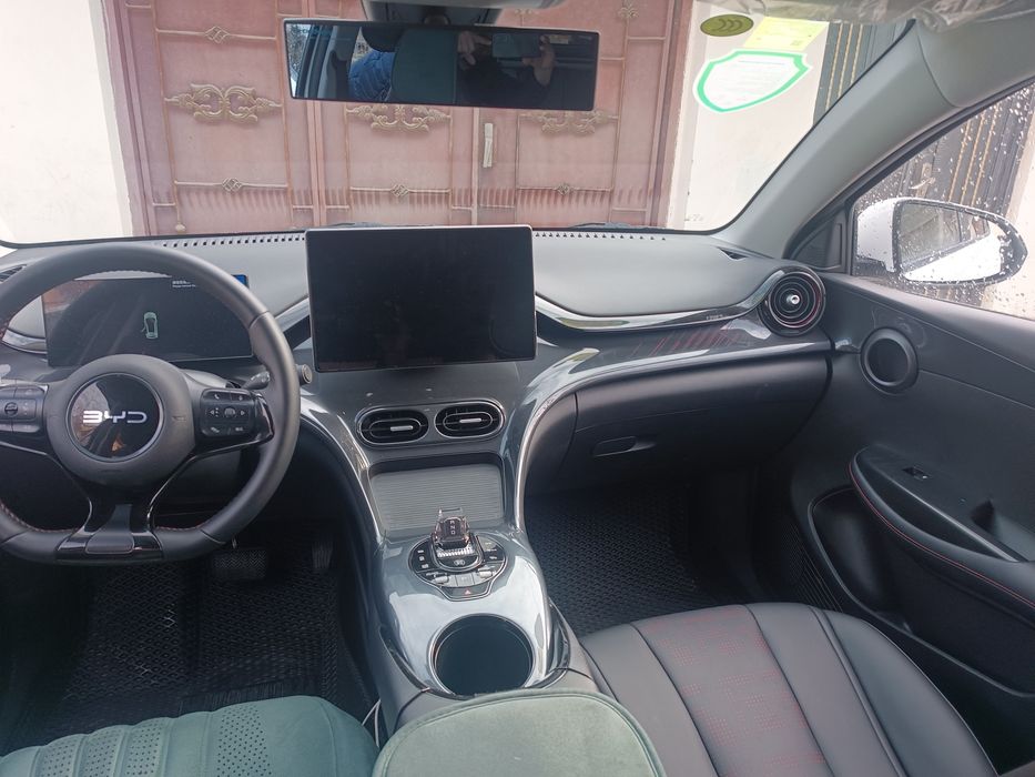 Byd e2 luxury kraska toza xolati ideal 15600 probeg