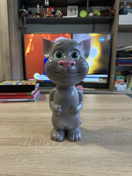 Интерактивен Котарак Том, Говори и пее на български