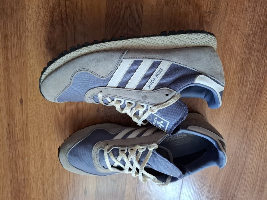Adidas Originals New York маратонки 45 номер.