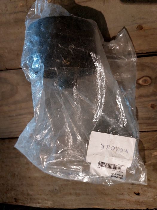 Подушка на Nissan Micra