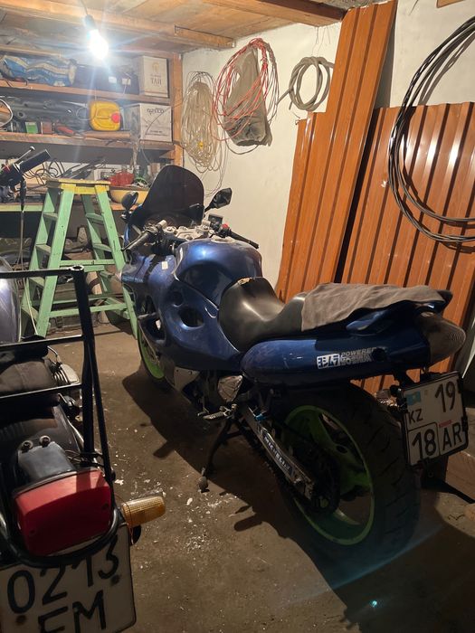 Suzuki gsx600 katana