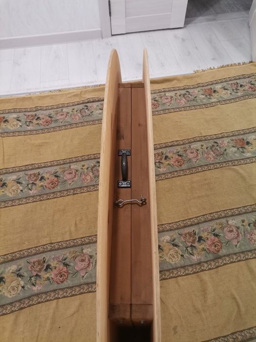 Продается деревянный круглый стол!