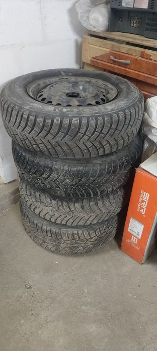 Продам шины зимние