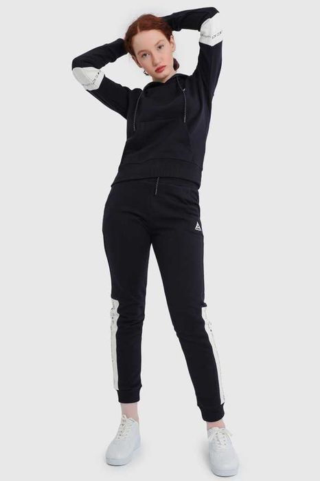 Продава се разработен онлайн магазин за спортни дрехи – 10 000 лв.