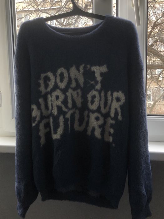 Свитер синий меховой