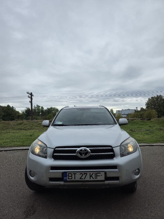 Vând Toyota rav4 2009