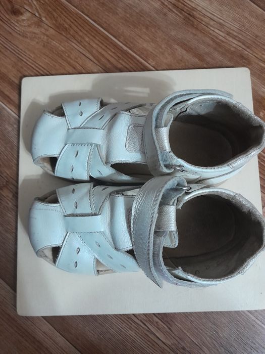 Продам детские обуви