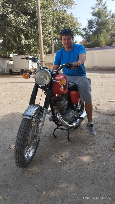 Продаётся иж планета спорт