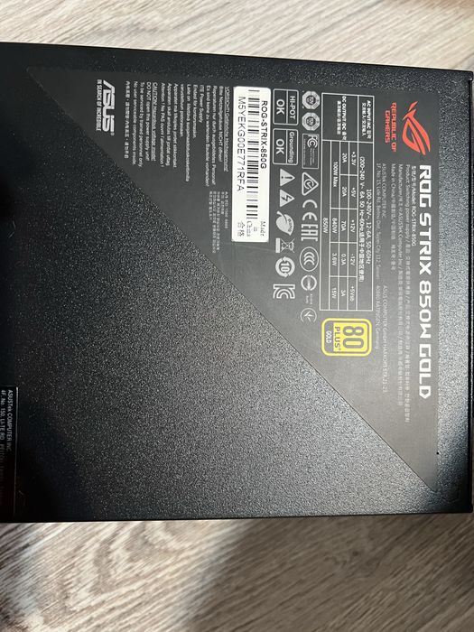 Продам блок питания asus rog strix 850w gold