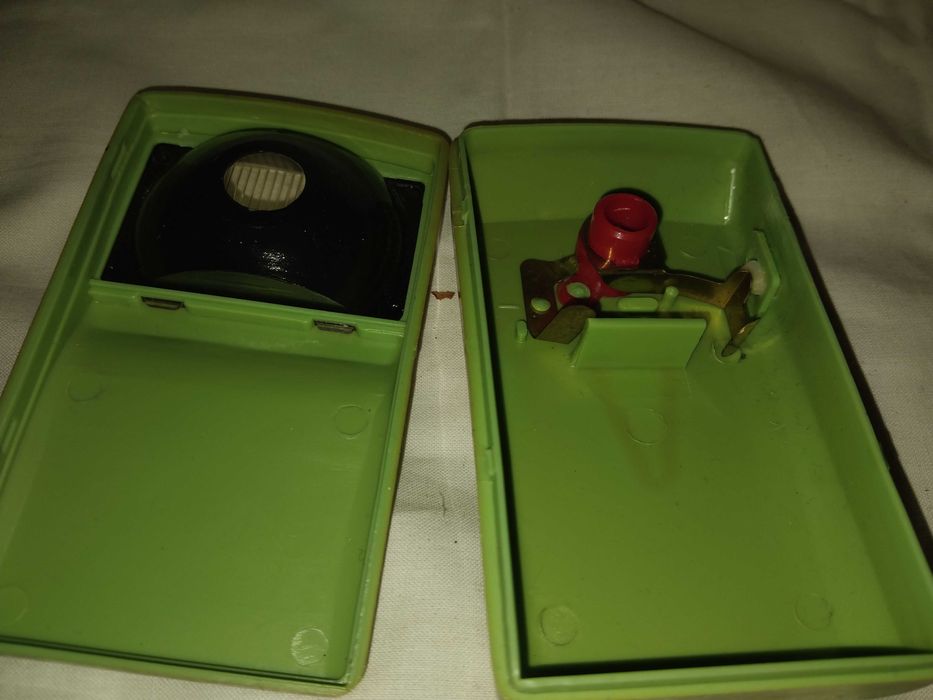 Сет стари фенерчета за резервни части.