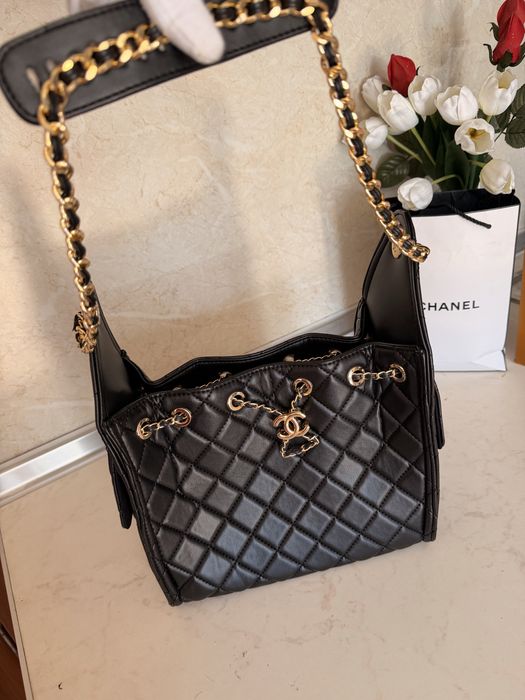 Дамска чанта Chanel 25