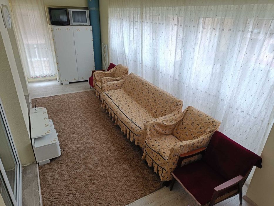 Închiriez ap. 2 camere, spațios, Florești zona Porii