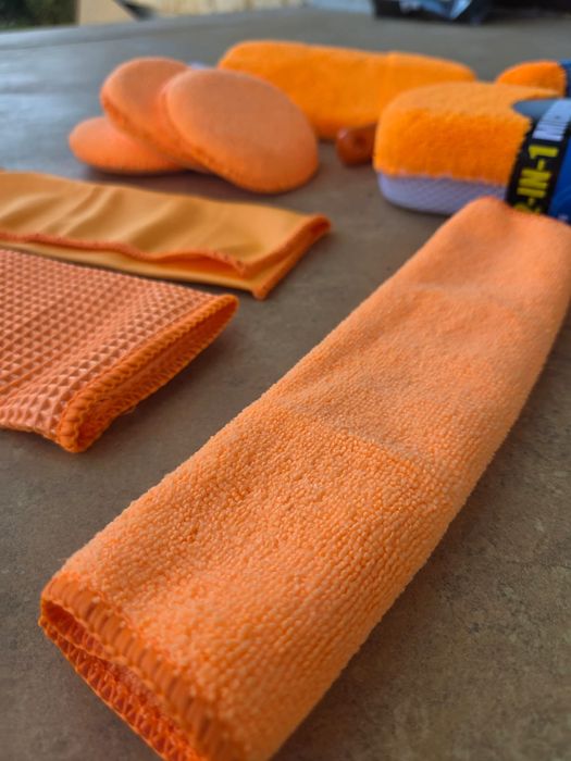 Kit Curățare Auto 9 Piese din Microfibră