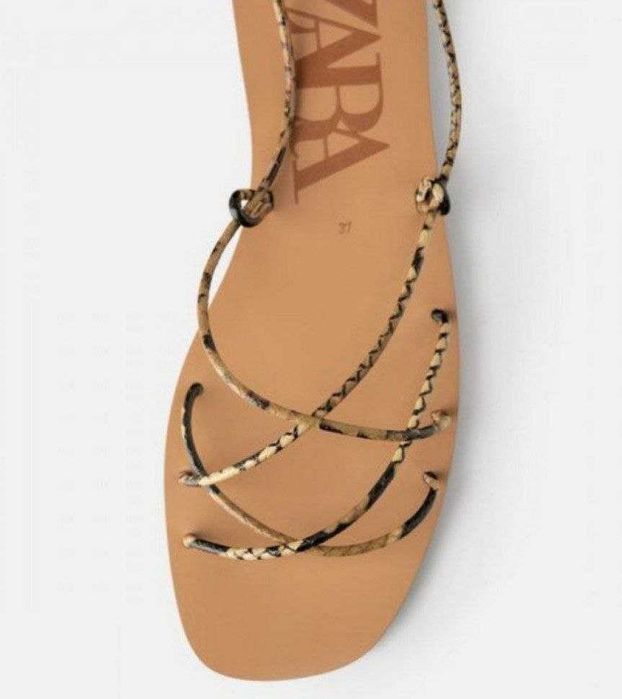 Стильные босоножки Zara