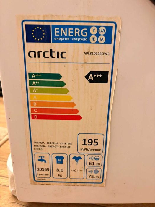 Masina de rufe Arctic APL81012BDW3