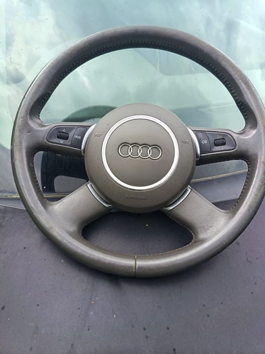Dezmembrez Audi A8 d3 3.0 ASB/volan mahon/cutie/egr/usi/capotă/STOPURI/motor/faruri bi-xenon/aripi/perne/turbo/convertizor/statie bose/oglinzi/trager