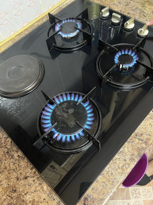 Варочная поверхность Bosch, 1плитка+3 газовые комфорки