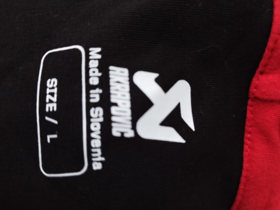 Оригинално марково Hoodie AKRAPOVIC