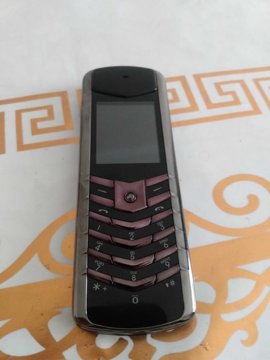 Продам срочно VERTU V9 PRO