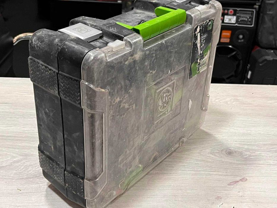 LUX Tools PowerSystem A-BS-20 комплект / зарядно, батерия, куфар