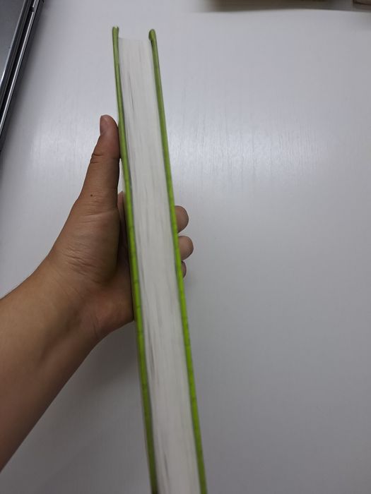 Продам     книгу