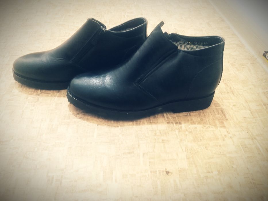 Ботинки зимние 10000тг