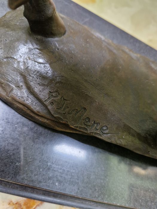 Страхотна антикварна френска бронзова авторска фигура скулптура